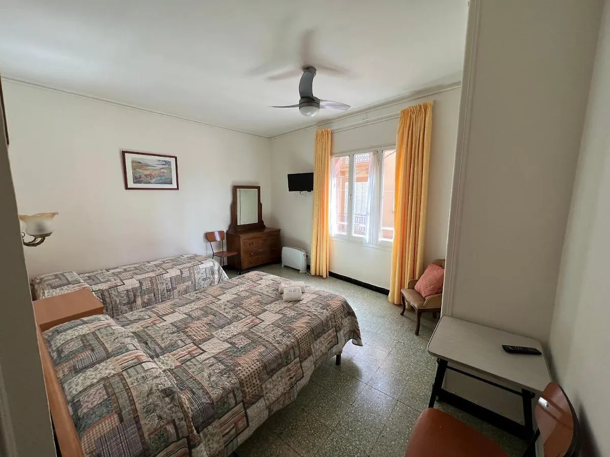 Hostal Zurich Sant Feliu de Guíxols 0*,  España